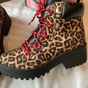 Qupid Animal Leopard Print Ankle Platform Boots‎